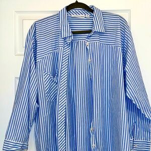 Women’s Button Up Top